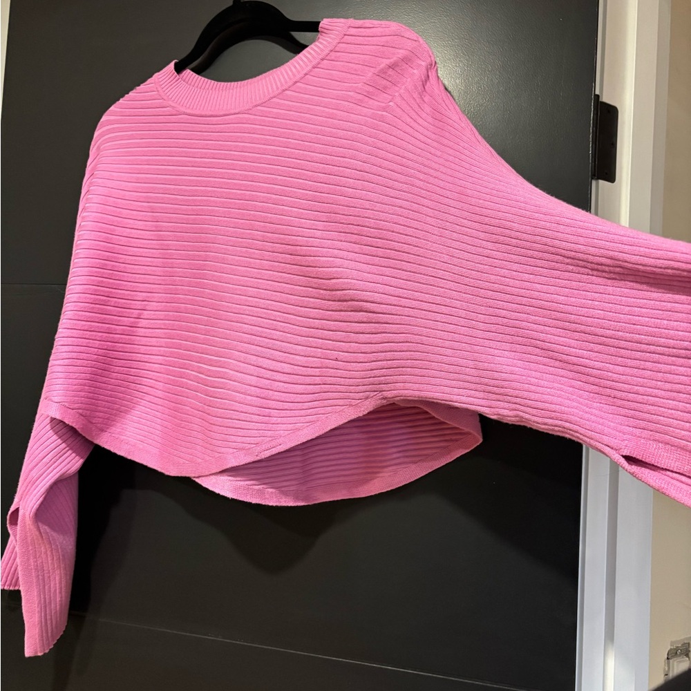 Pink Rose Ribbed Cropped Sweater - Picture 2 of 4